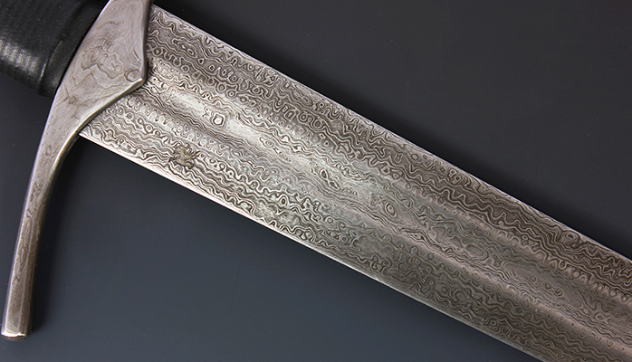 Photo credit to https://darksword-armory.com/